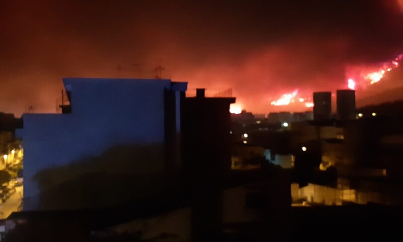incendi sicilia morta donna evacuati abitanti