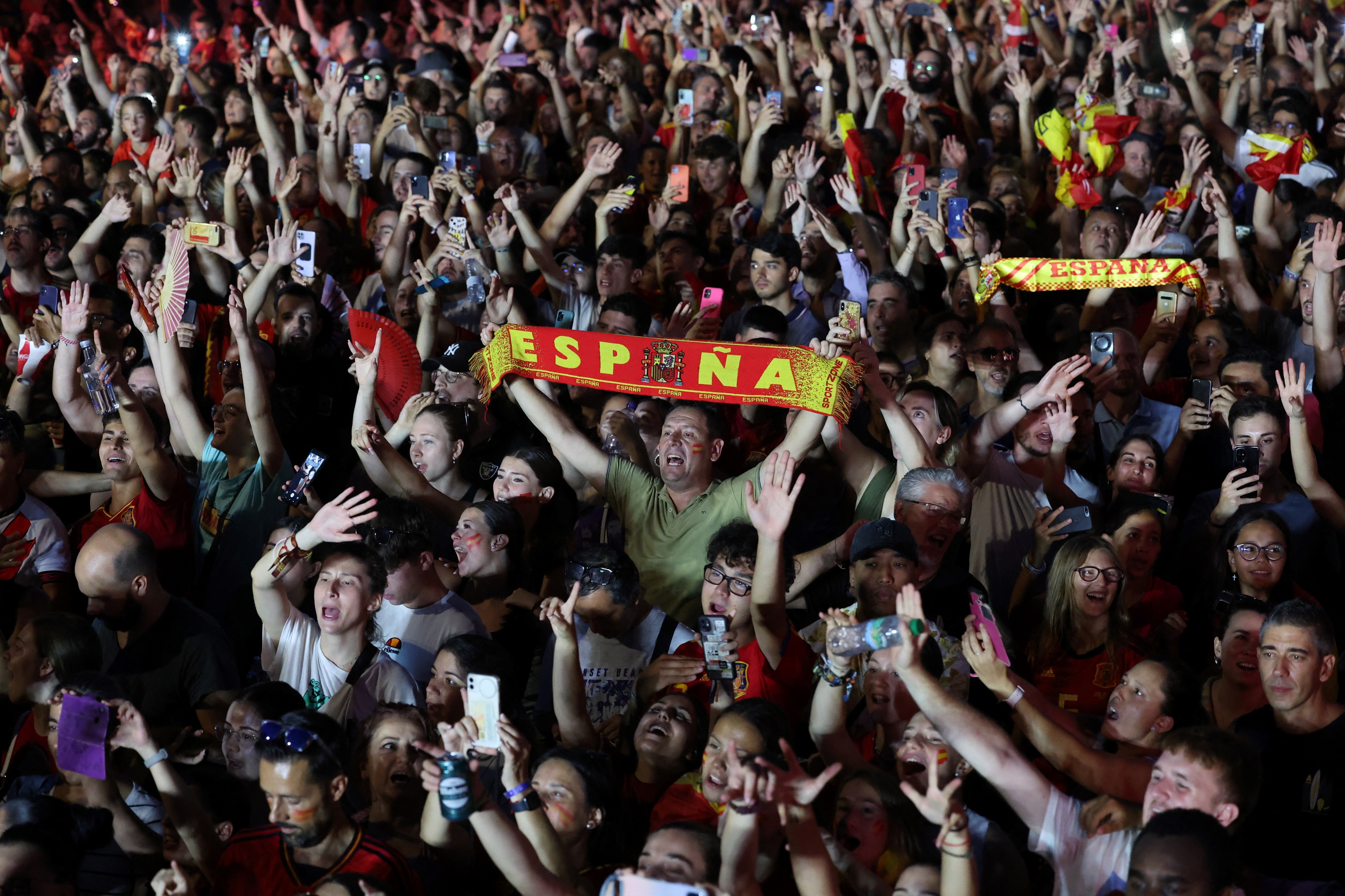 Mondiali: nessuno come la Spagna, campione nel calcio maschile e femminile