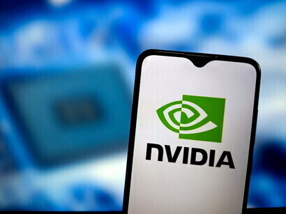 Nvidia è la prima azienda a superare i 5.000 miliardi di capitalizzazione
