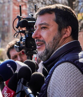 Sale la Lega, il M5s arretra. La Supermedia Agi/YouTrend