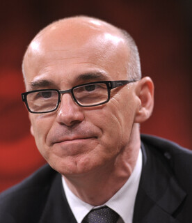 Il ritorno di Renato Soru con la sua "rivoluzione gentile"