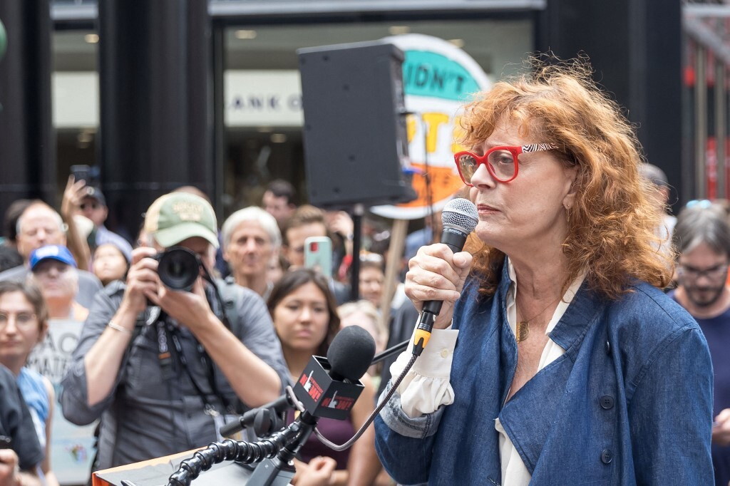 Manifestazione pro-pal davanti al Palazzo dell'Onu, arrestata l'attrice Susan Sarandon