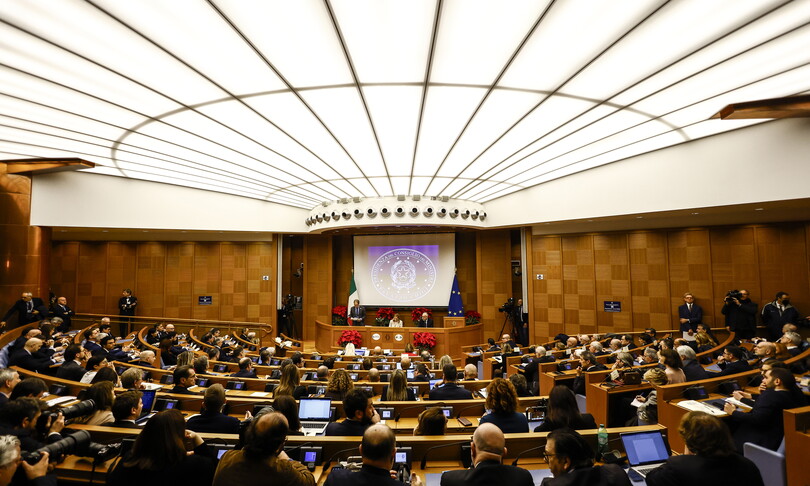conferenza stampa fine anno giorgia meloni