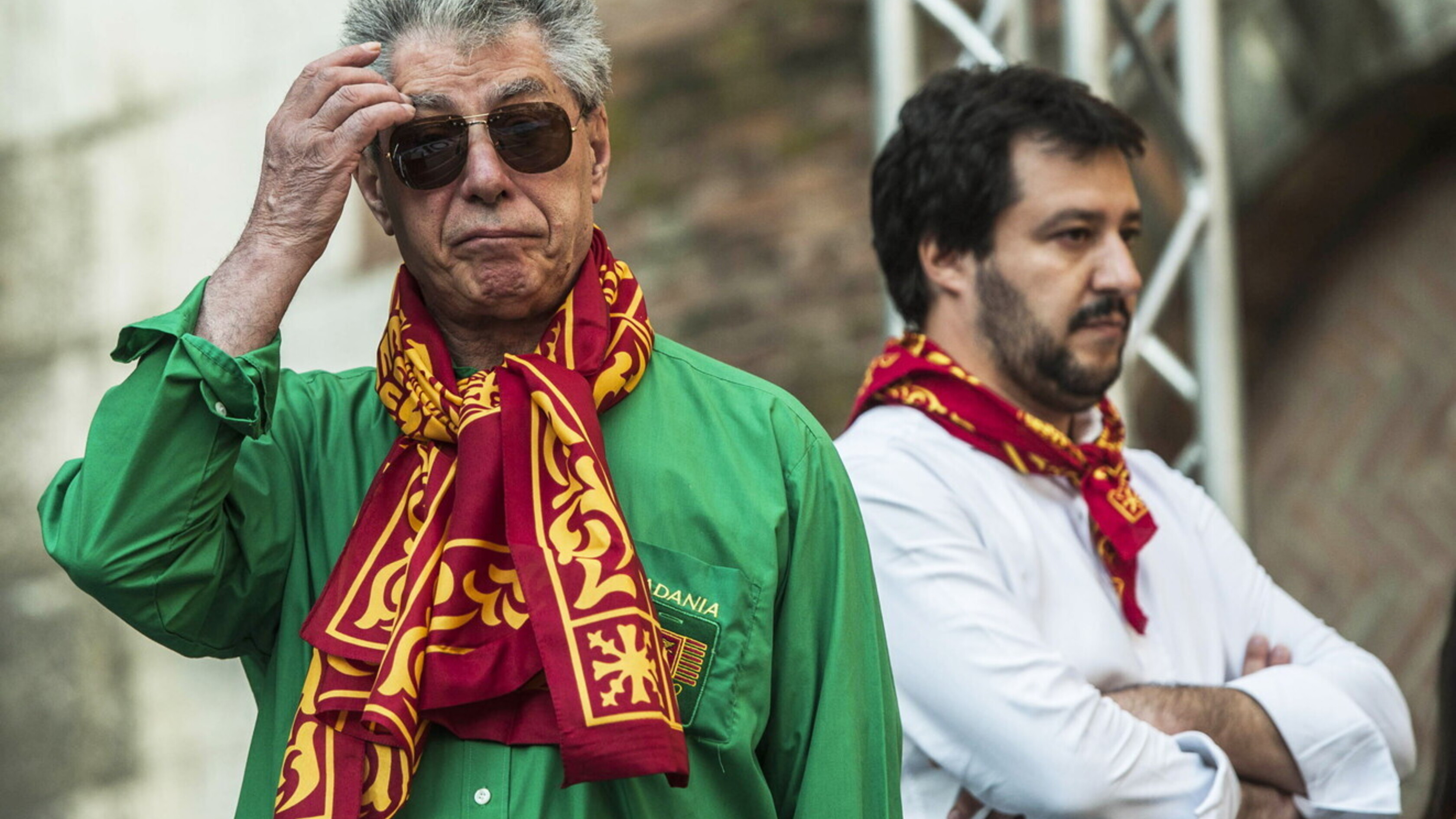 Forza Italia supera la Lega, Salvini attacca Bossi: "Ha tradito"