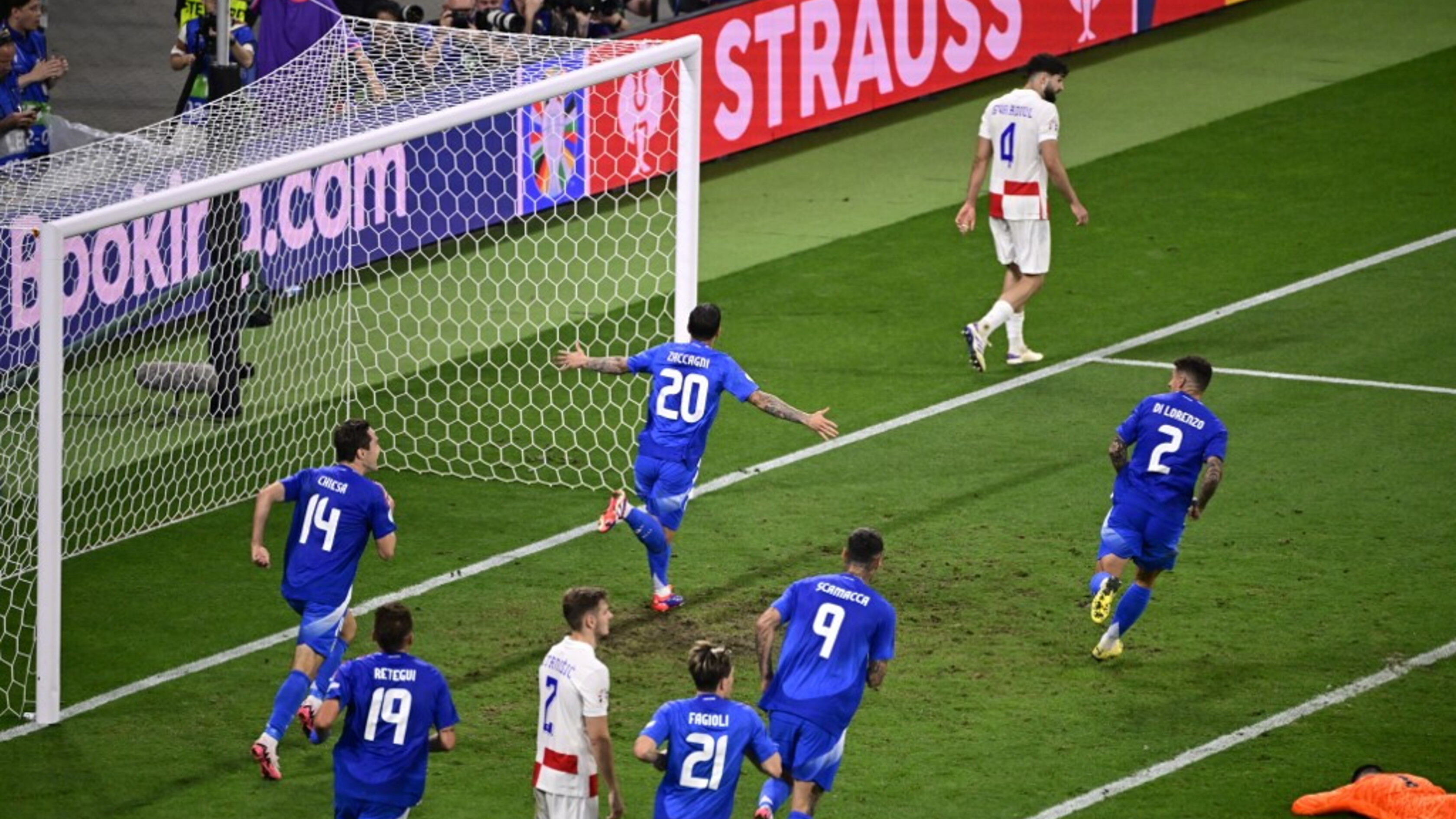Euro 2024, Zaccagni in extremis regala gli ottavi all'Italia. Con la Croazia è 1-1