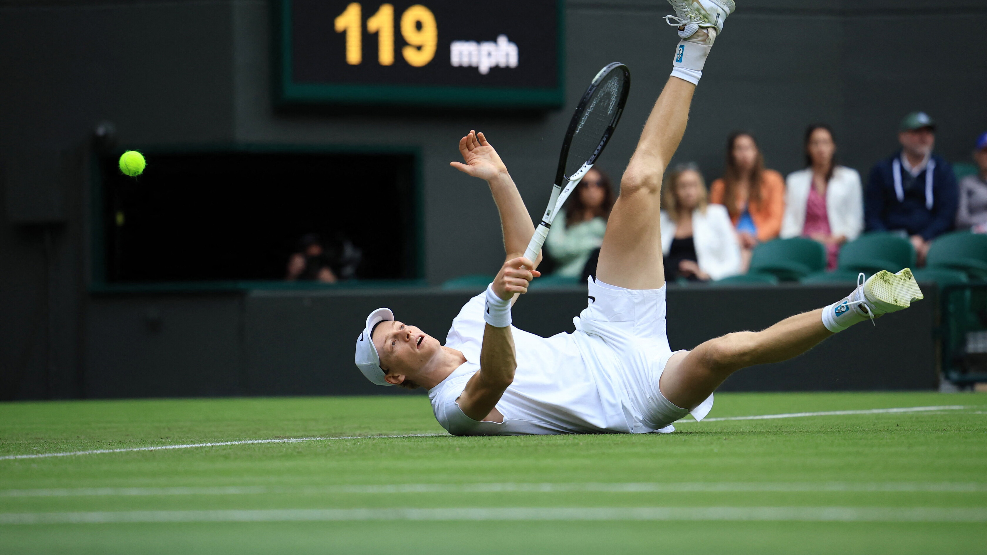 Esordio vincente per Sinner a Wimbledon