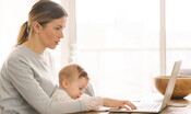 L'ormone delle coccole scaccia la depressione post partum