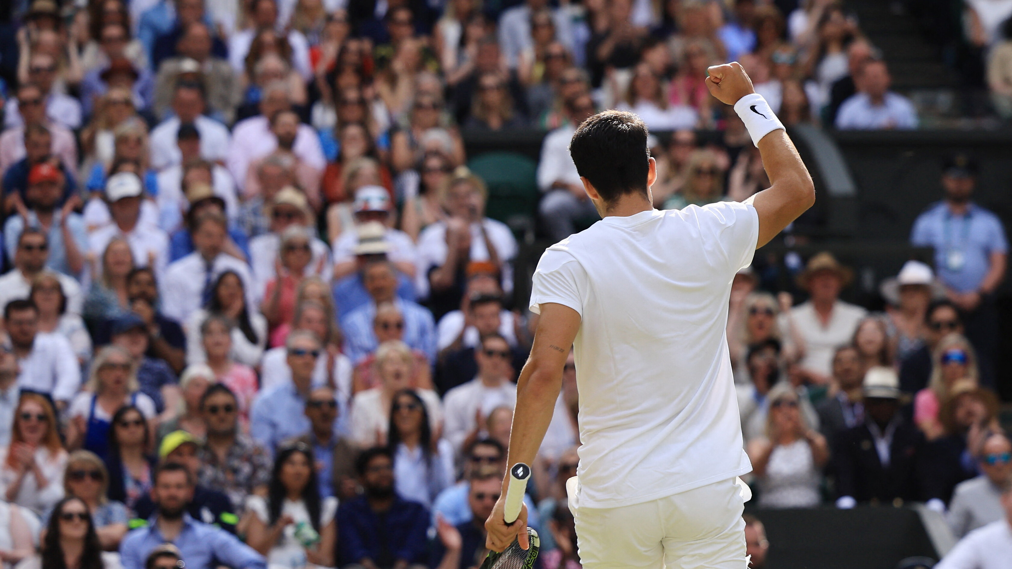 Alcaraz piega Djokovic e si aggiudica il torneo di Wimbledon