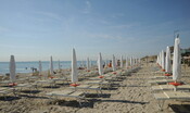 Spiagge italiane nel caos, i balneari scrivono al governo