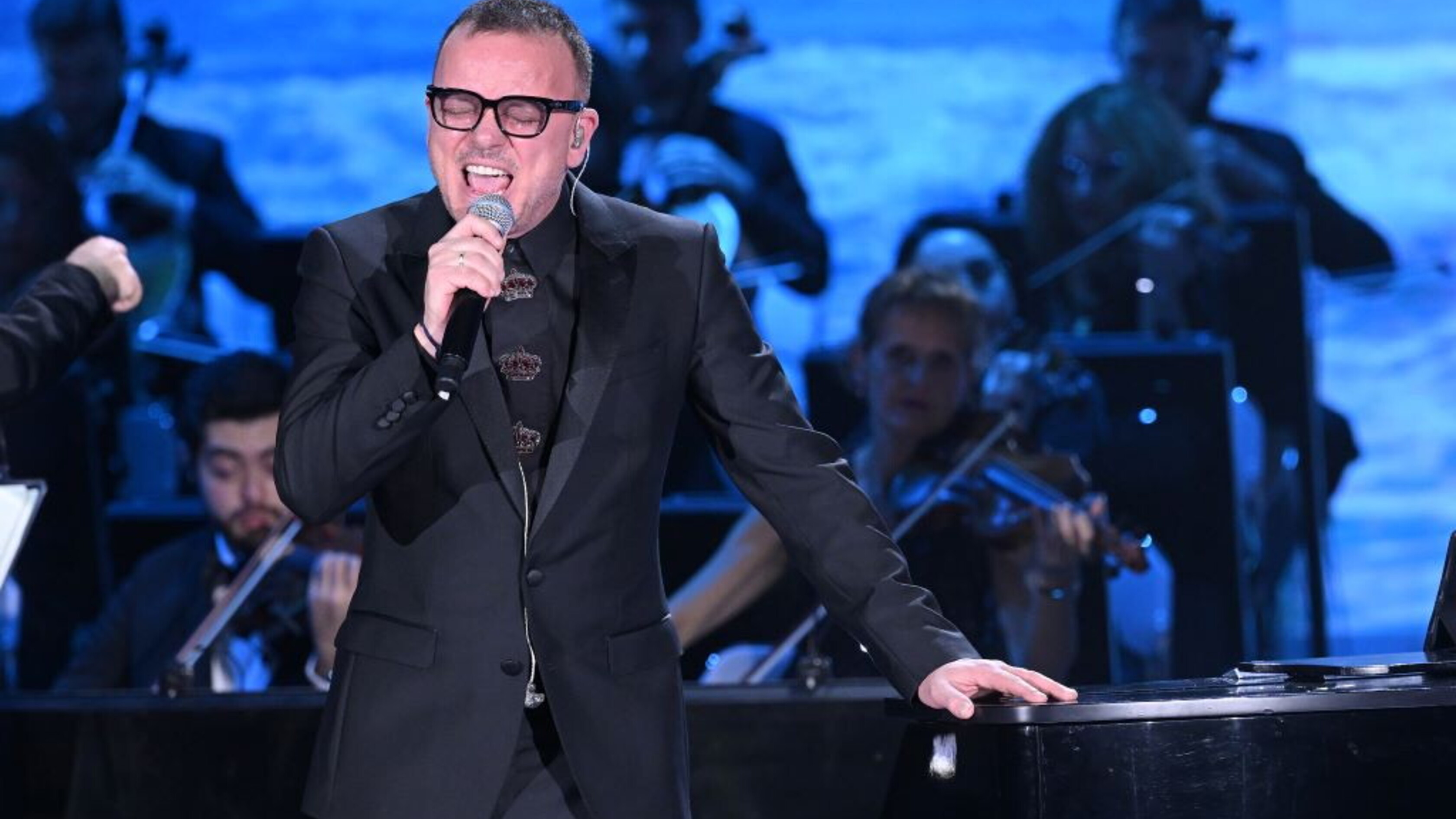 Gigi D'Alessio raddoppia le date a Roma