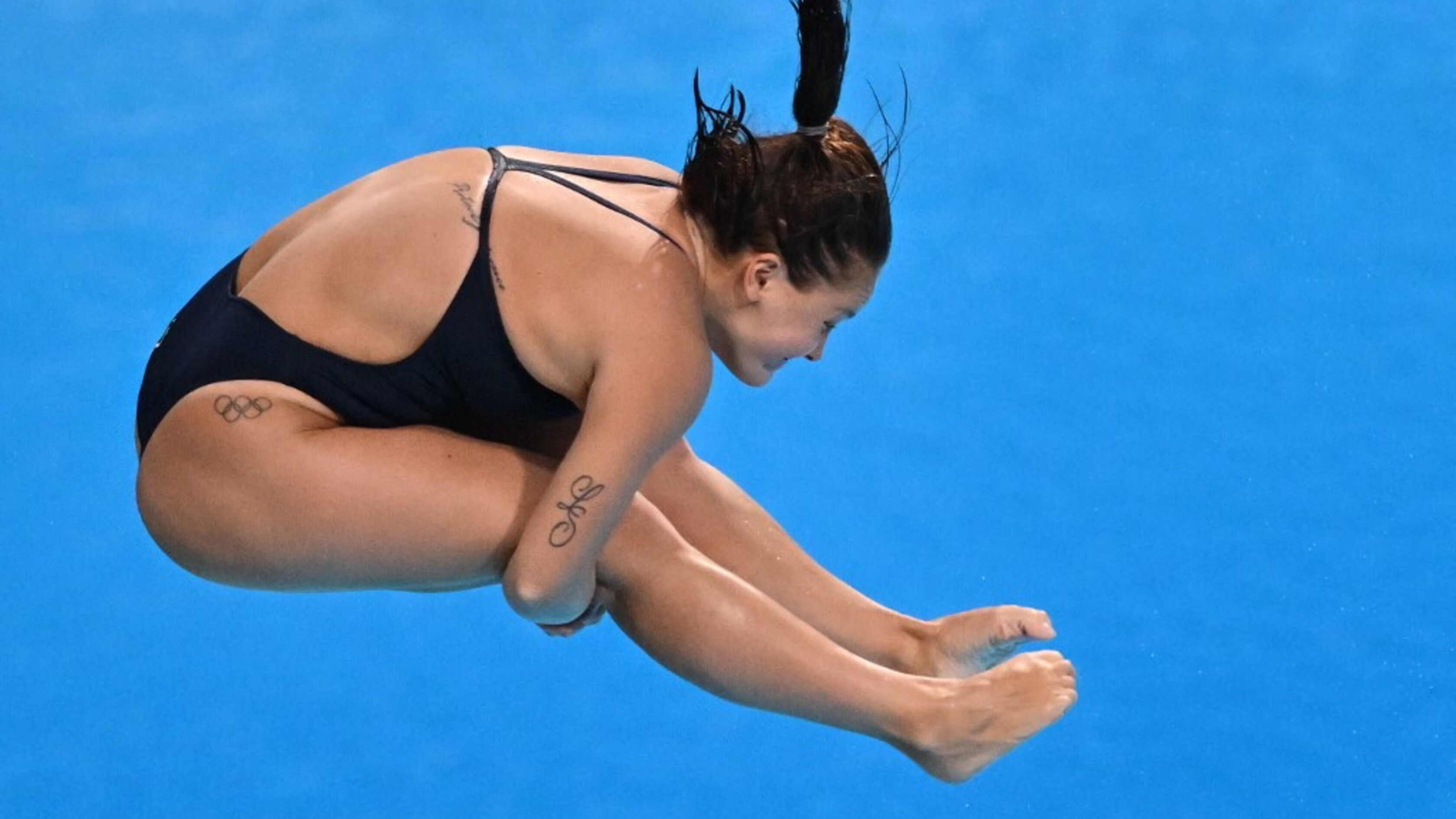 Al villaggio olimpico si dorme sui cartoni. Chiara Pellacani mostra la sua camera