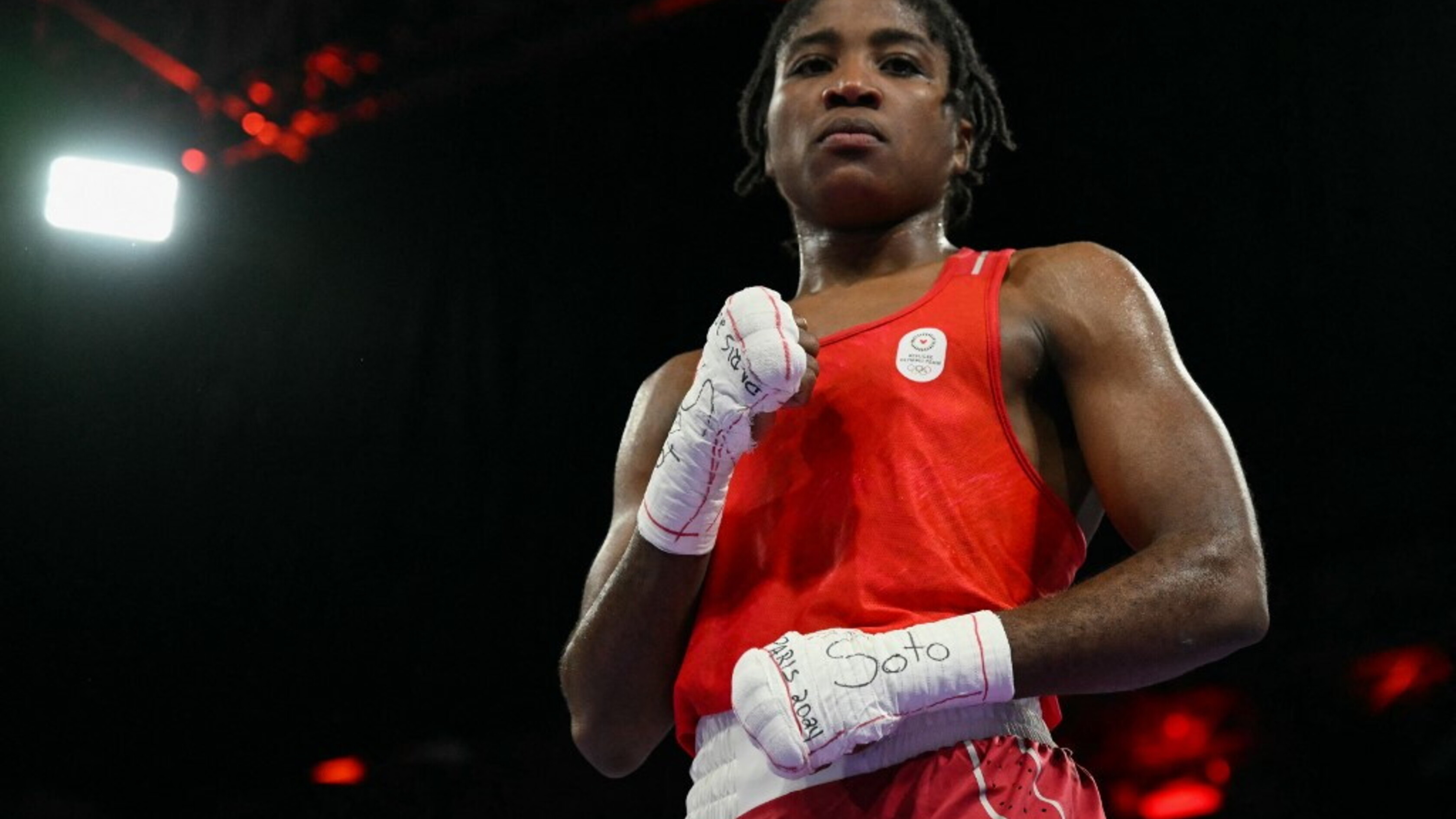 Parigi 2024: Cindy Ngamba nella storia, prima medaglia alla squadra dei rifugiati