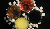 Bambini e adolescenti bevono troppe bibite zuccherate
