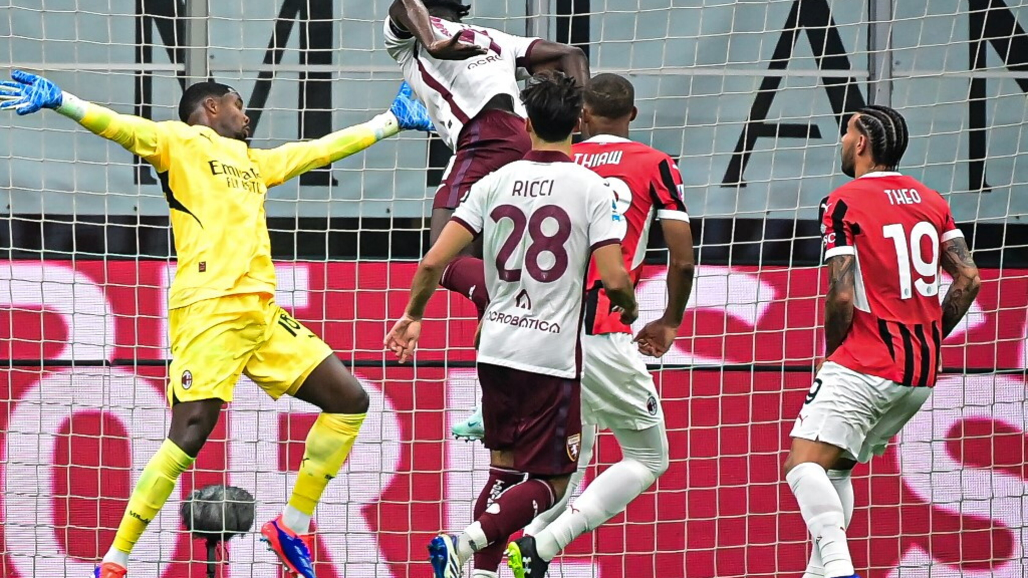 Torino beffato! Il Milan lo acciuffa al 95' e conquista un punto d'oro (2-2)