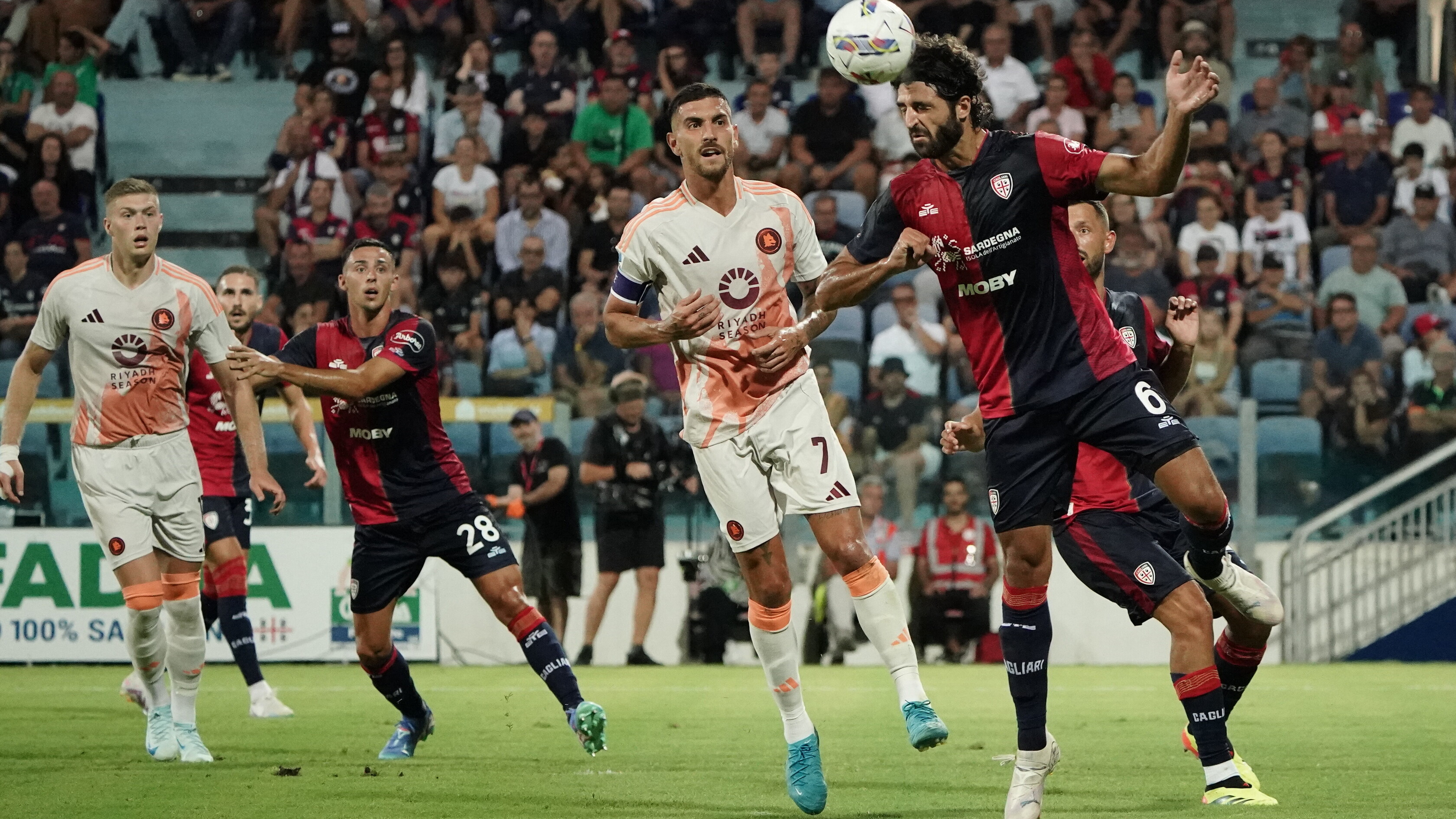 Cagliari-Roma finisce a reti inviolate