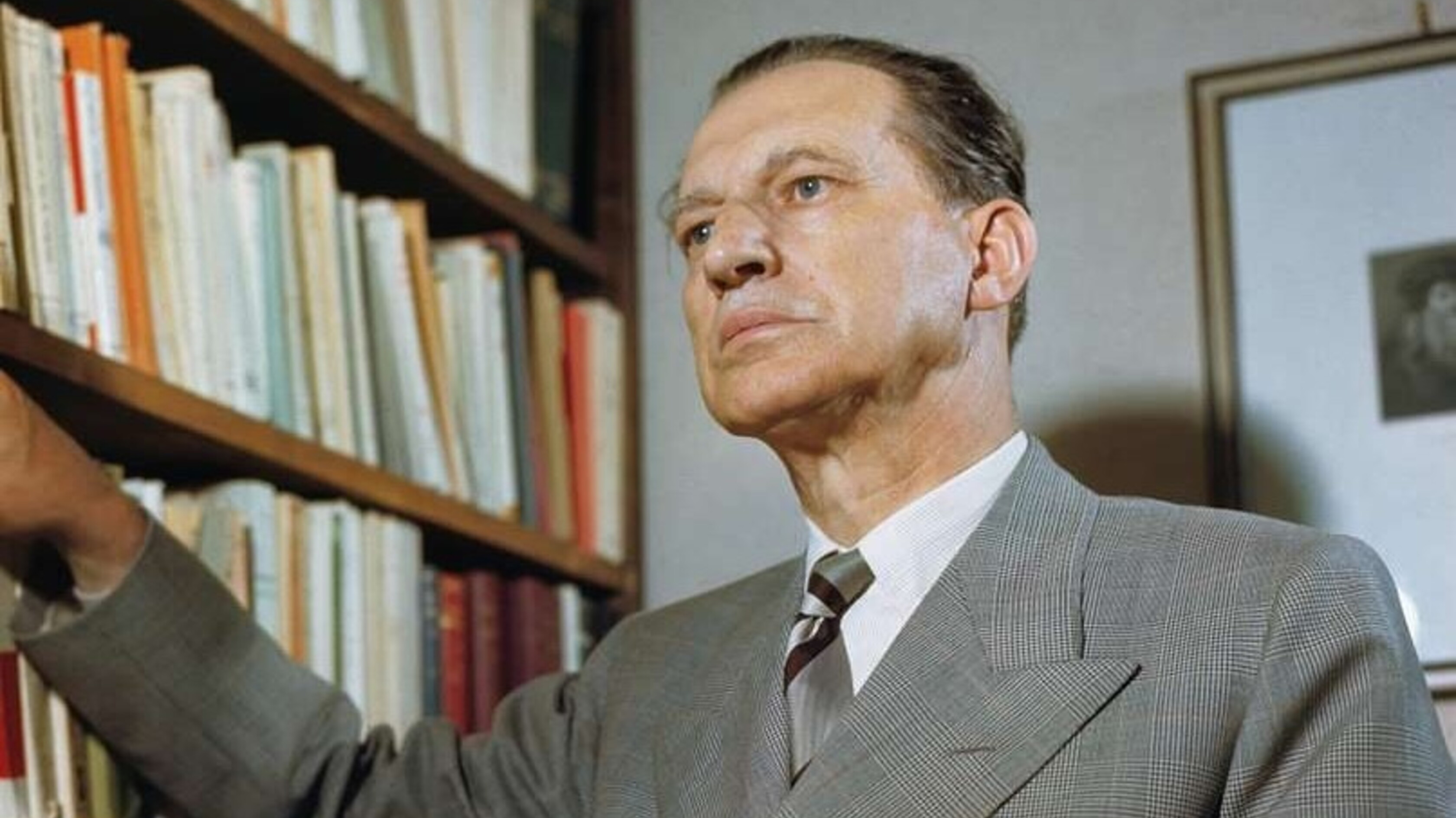 Mattarella ricorda De Gasperi, "ricostruttore della Patria"