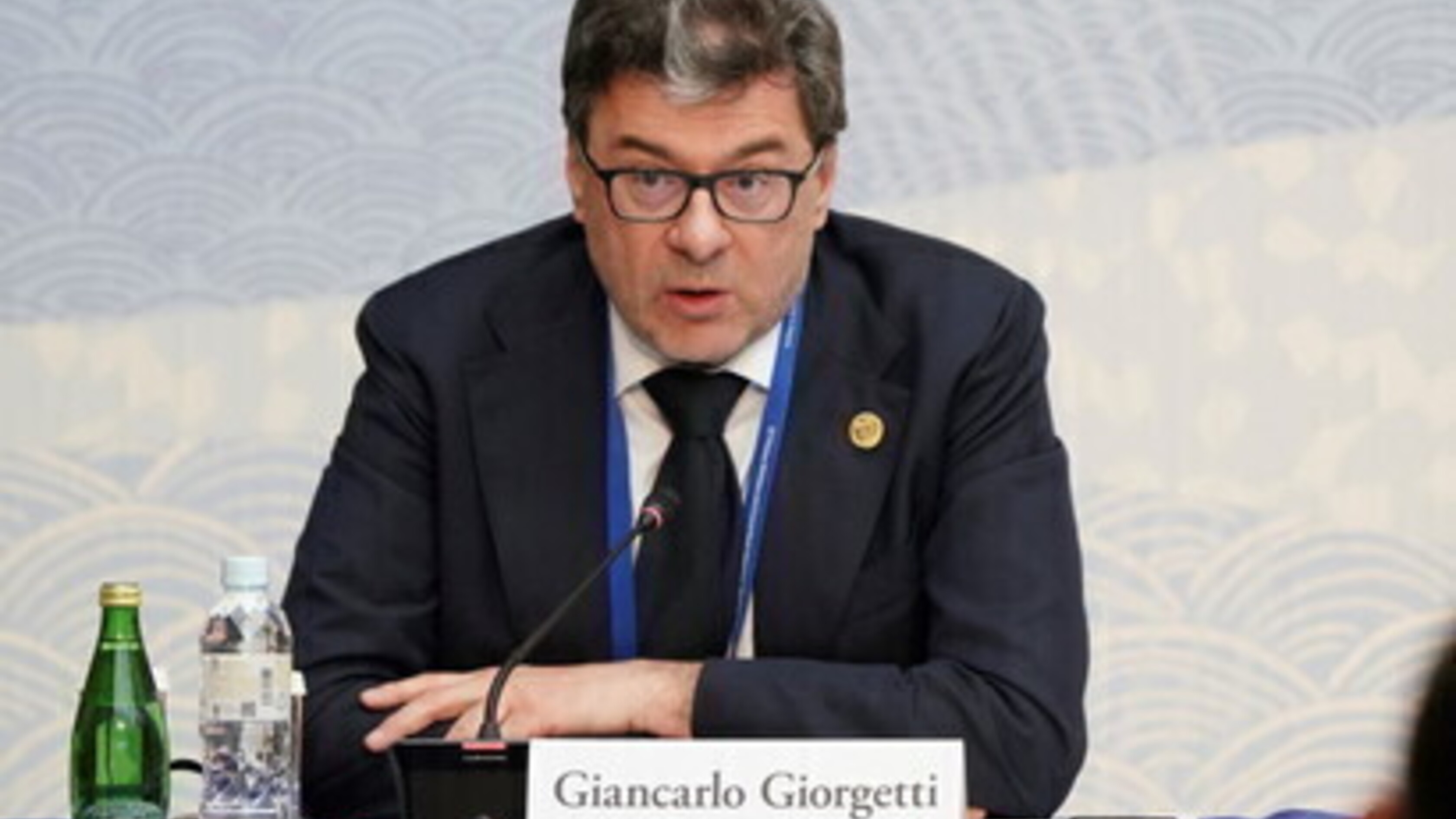 Giorgetti: "Il Pnrr ricorda i piani quinquennali dell'Urss"