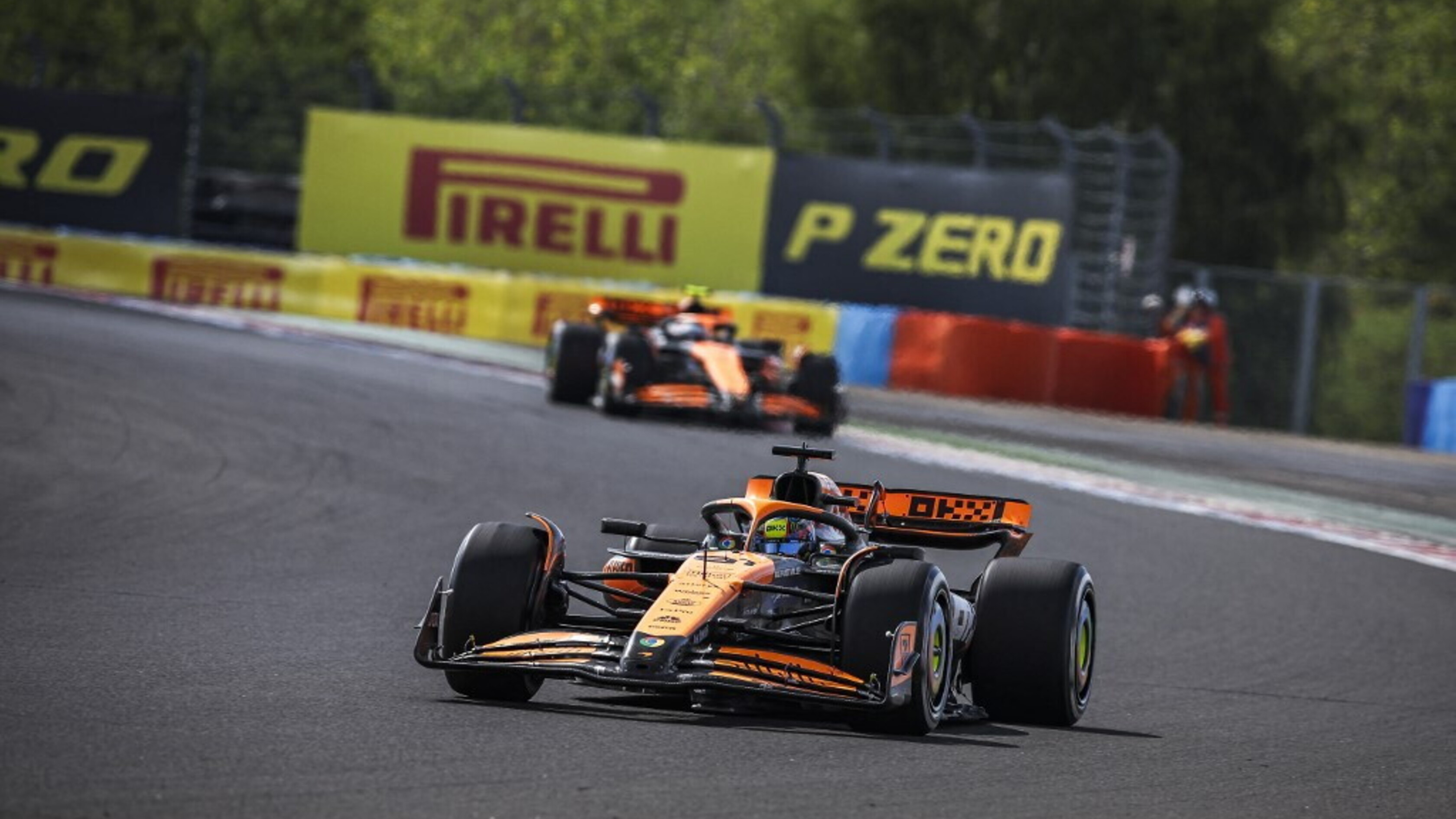 Norris in pole in Olanda davanti a Verstappen