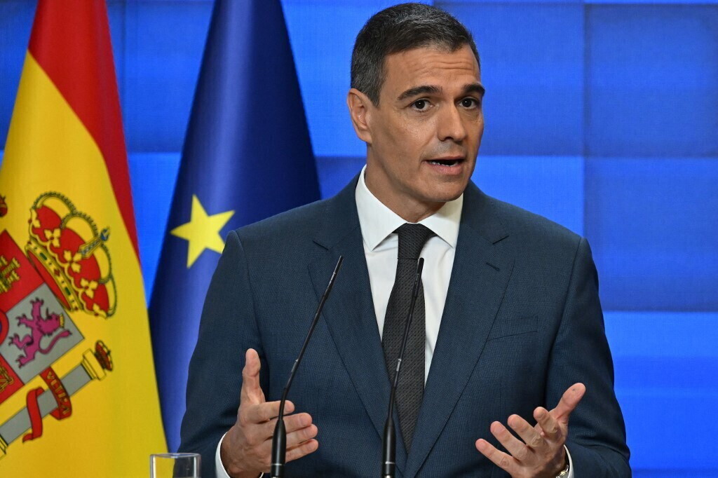 Ceuta, Sanchez accusa: reti russe e israeliane dietro le fake news sui migranti. E polemiz...