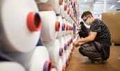 Tessile, l'Italia ne produce di più e ne ricicla di meno