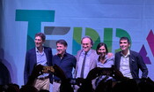 Centrosinistra, foto di gruppo e 'patto della birra'