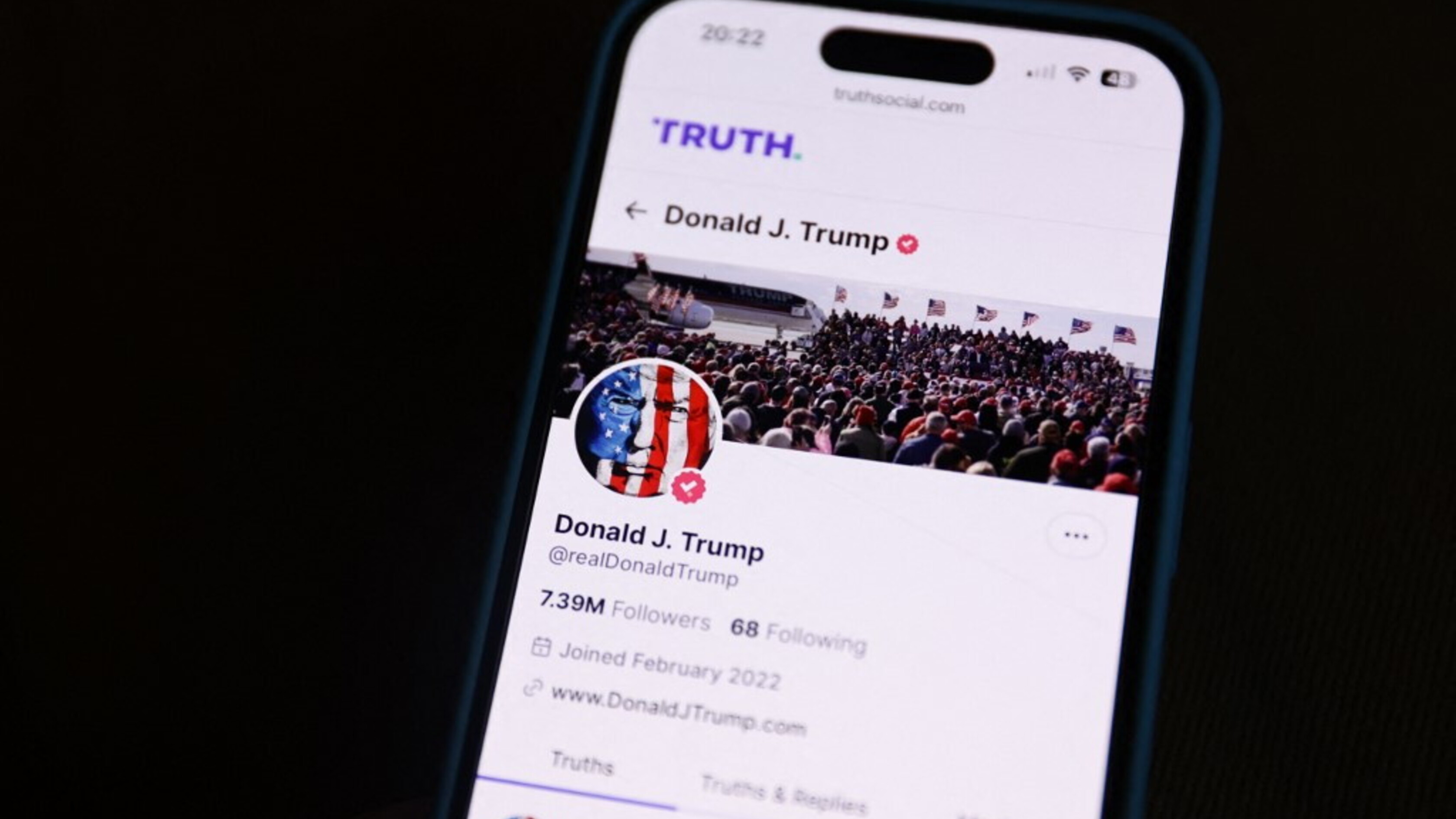Truth il social di Trump vola a Wall Street, +12%
