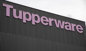 Tupperware dichiara il fallimento, addio allo storico marchio dei contenitori per cibo