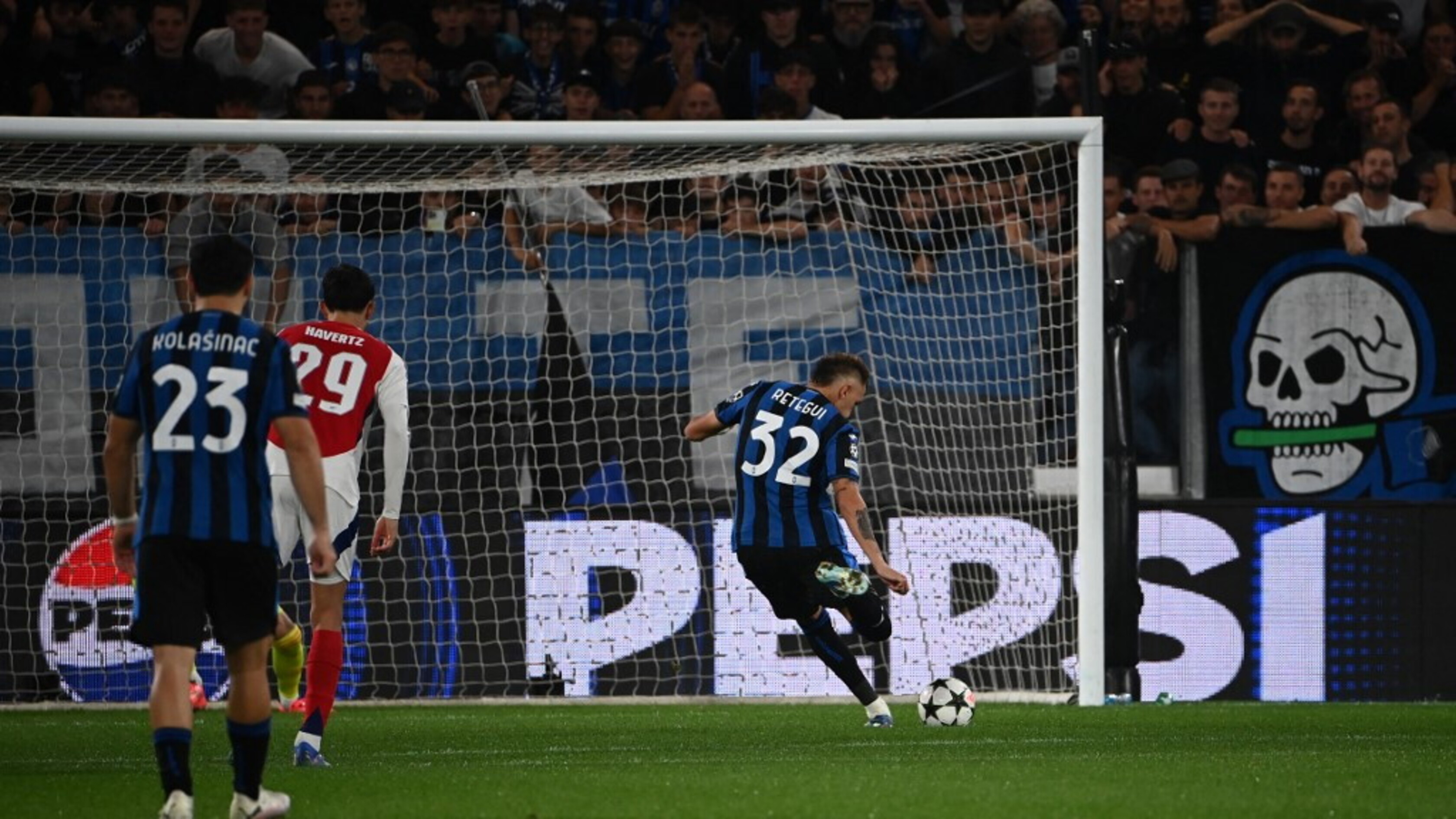 Atalanta-Arsenal 0-0, Retegui non supera il muro eretto da un Raya prodigioso
