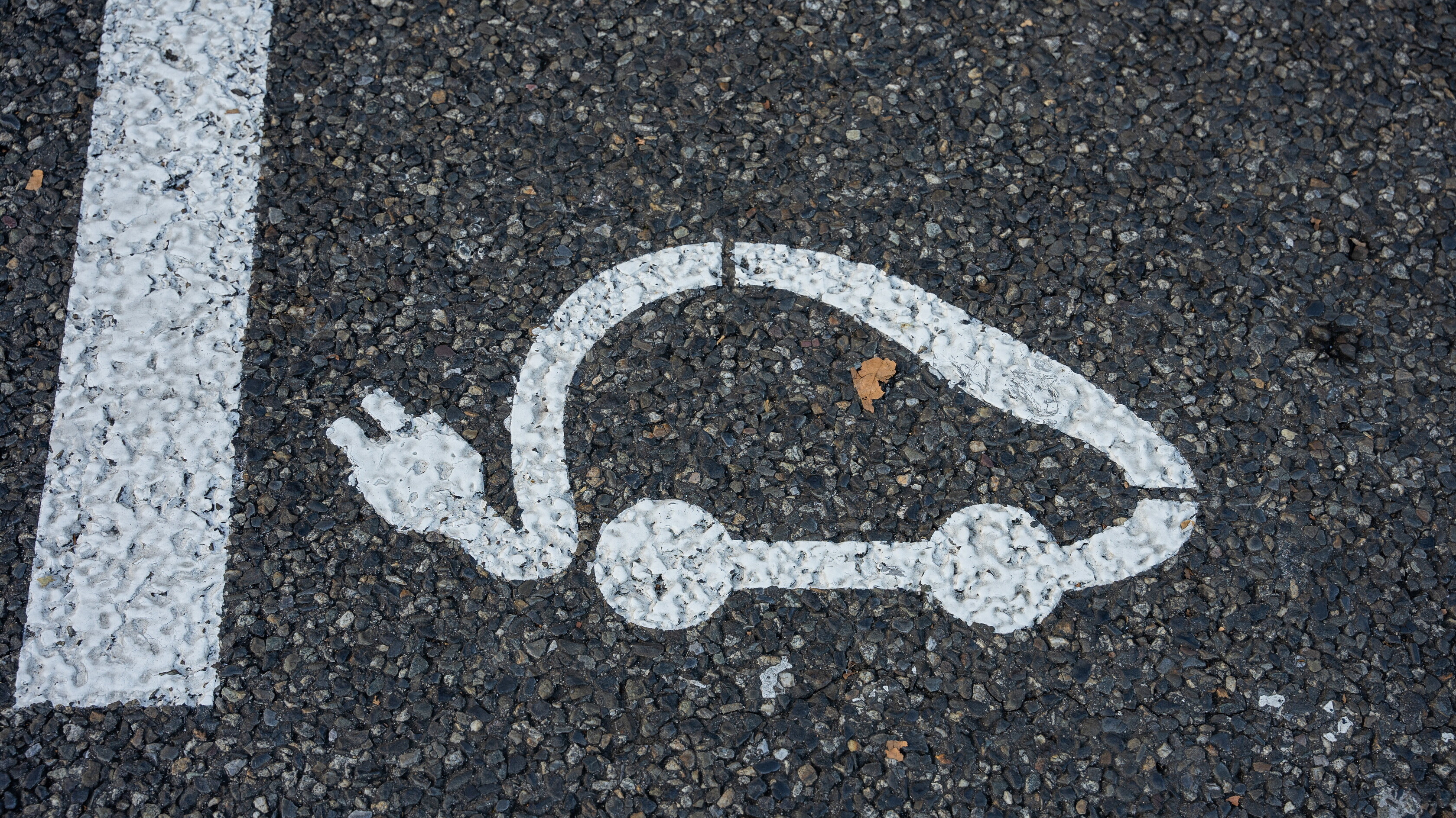 In Norvegia le auto elettriche superano quelle a benzina. E' la prima volta