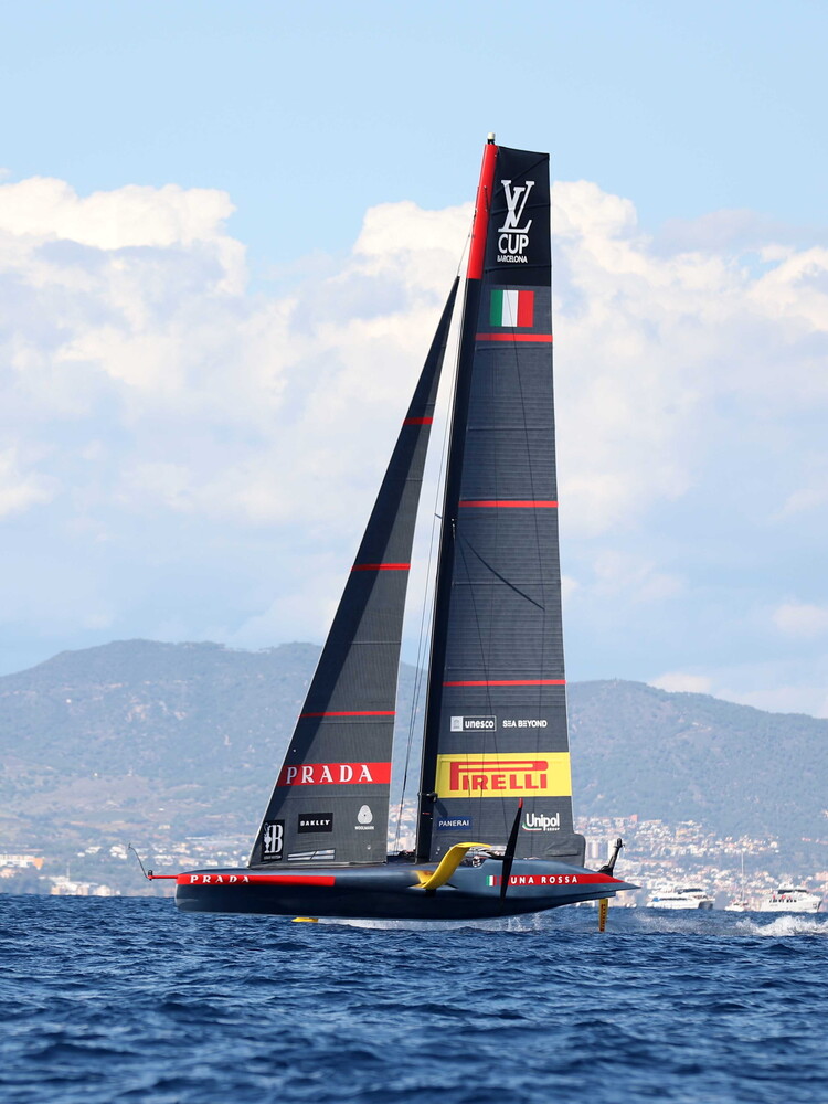 Sesto round a Luna Rossa, 3-3 con Ineos Britannia