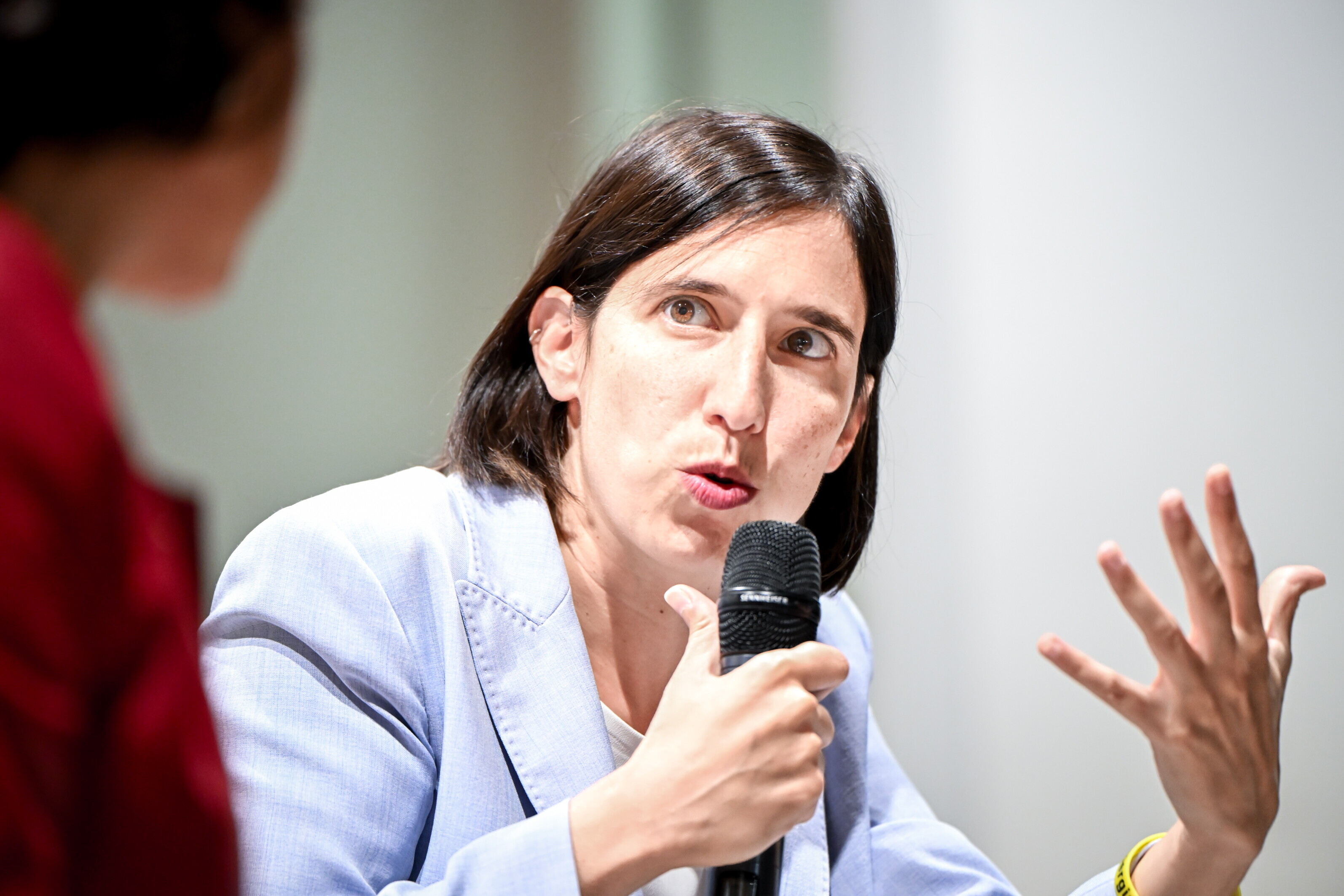 Elly Schlein: "Azione di Trump in Venezuela viola diritto internazionale"