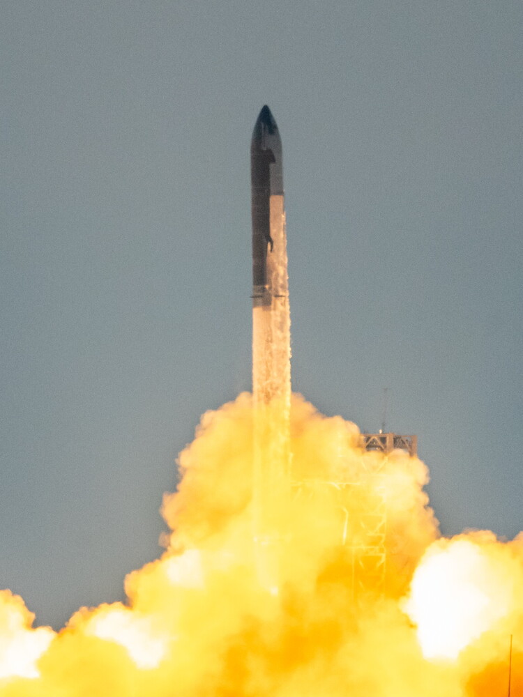 Recuperato il super razzo di Starship, un altro successo per SpaceX [VIDEO]
