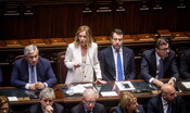 Bonus bebè, cuneo fiscale e incentivi per restare al lavoro. Ecco le novità nella Manovra