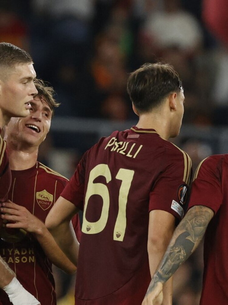 La Roma piega la Dinamo Kiev con un rigore di Dovbyk