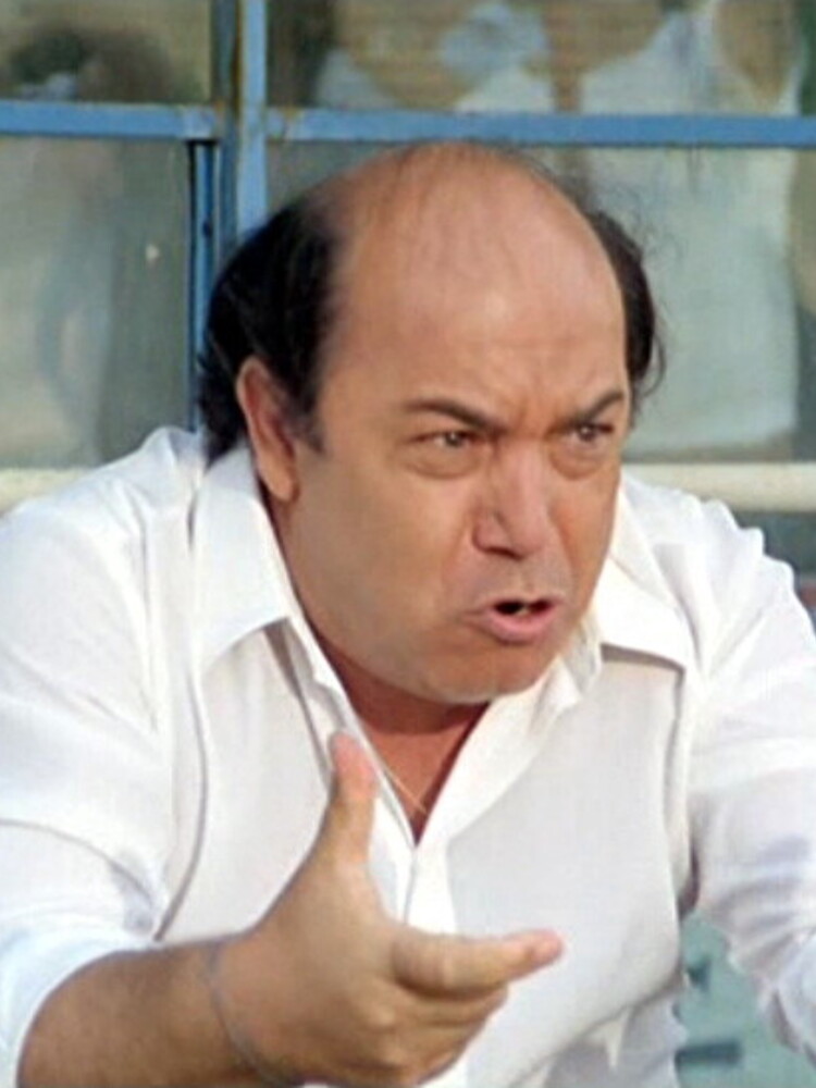 Idea Oronzo Canà per la panchina della Roma, tutti in campo con il 5-5-5