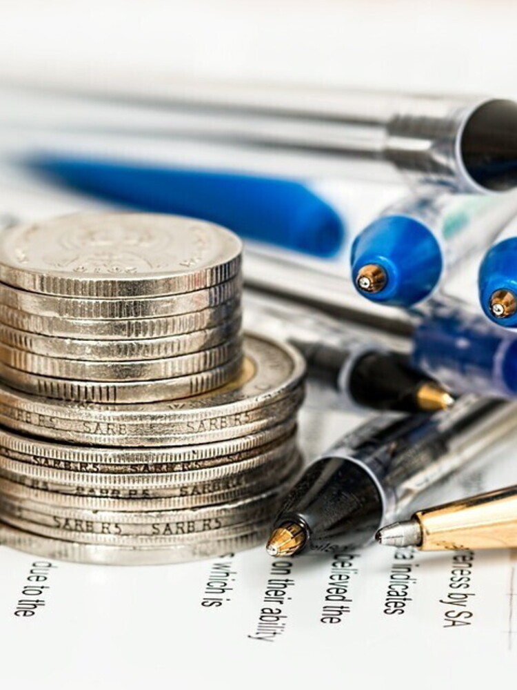 La Commissione Ue taglia le stime del Pil dell'Italia