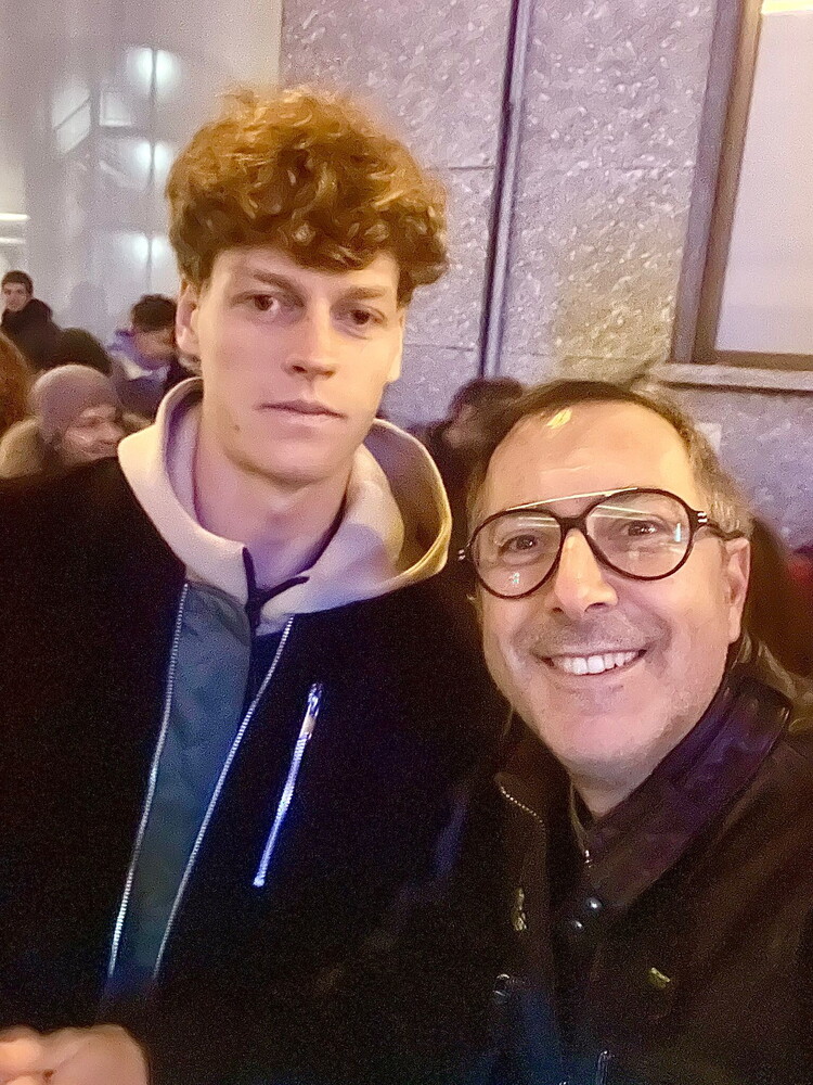 Luca Bianchini, “pazzo per Sinner, a metà tra il Papa e il santo patrono”