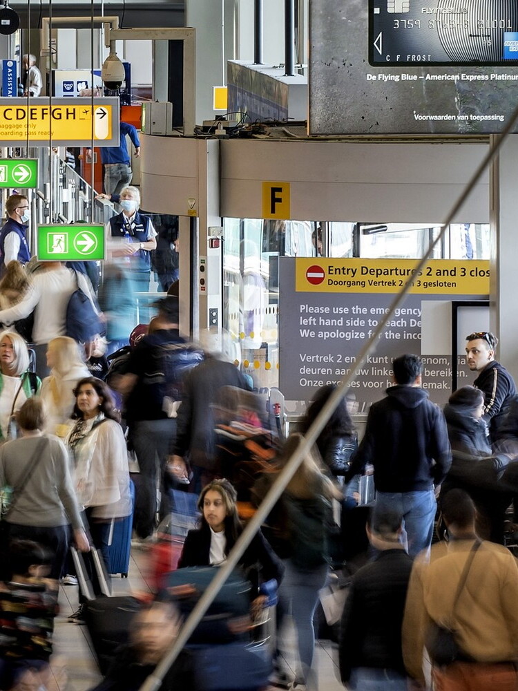 Caro-voli, ecco quanto costa il 'Natale con i tuoi' 