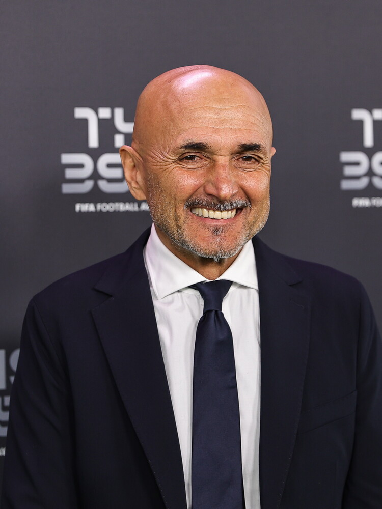 Spalletti: "In Nazionale tutti amici a prescindere dai club, lo si è visto per Bove"