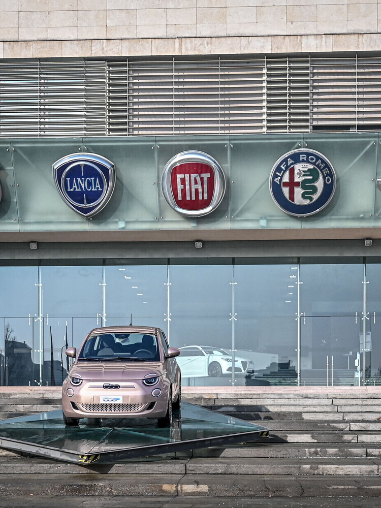 Le mosse del governo per salvare l'industria dell'auto