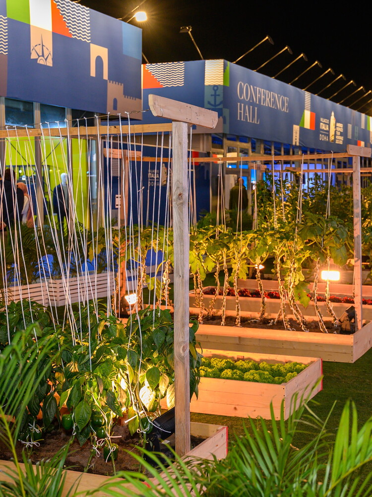 Lollobrigida inaugura il primo "Orto italiano" al Villaggio Italia di Doha