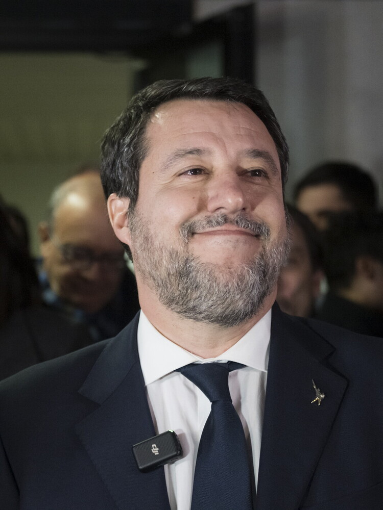 Salvini dopo l'assoluzione: "Non fuggo dalle responsabilità"