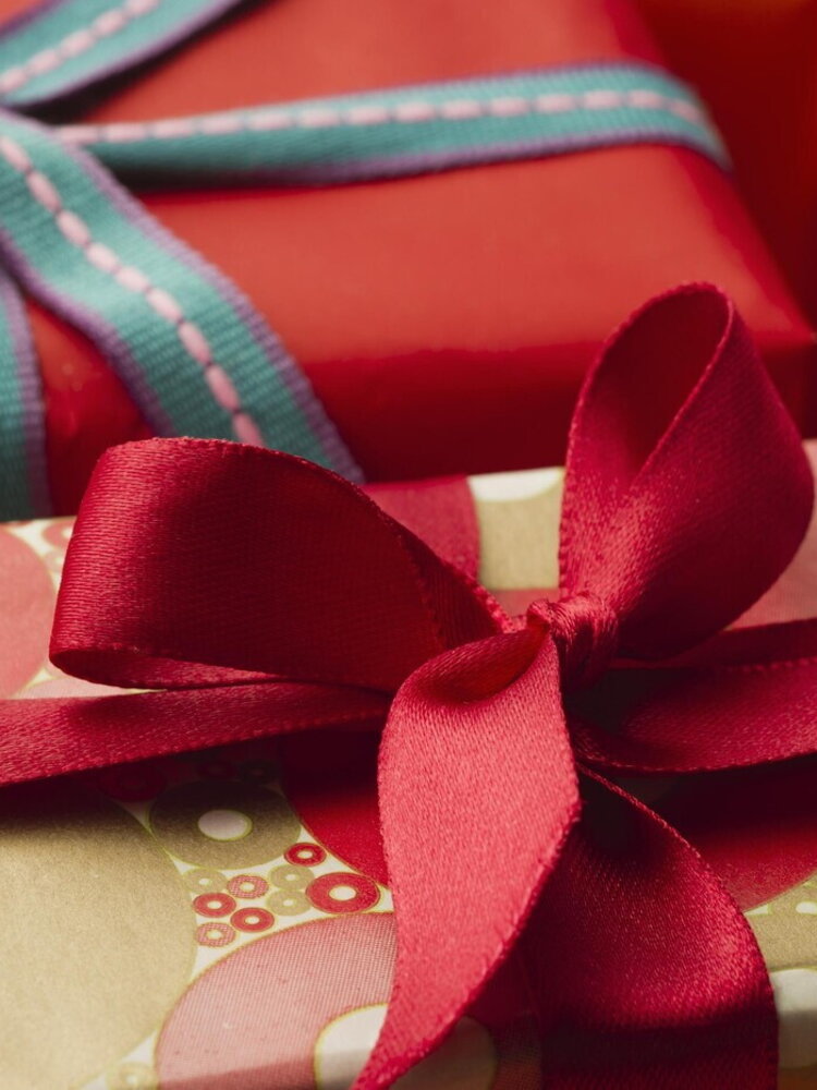 Scartati i regali, il 31% degli italiani è pronto a reciclarli