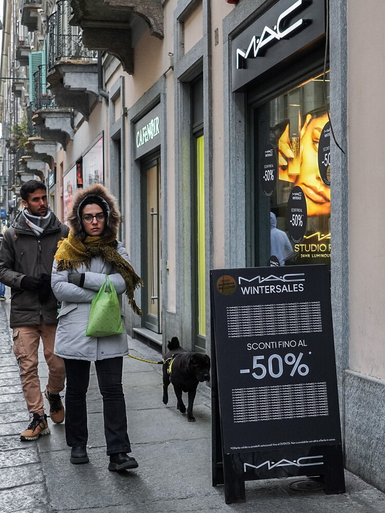 Al via i saldi, quanto e come spenderanno gli italiani