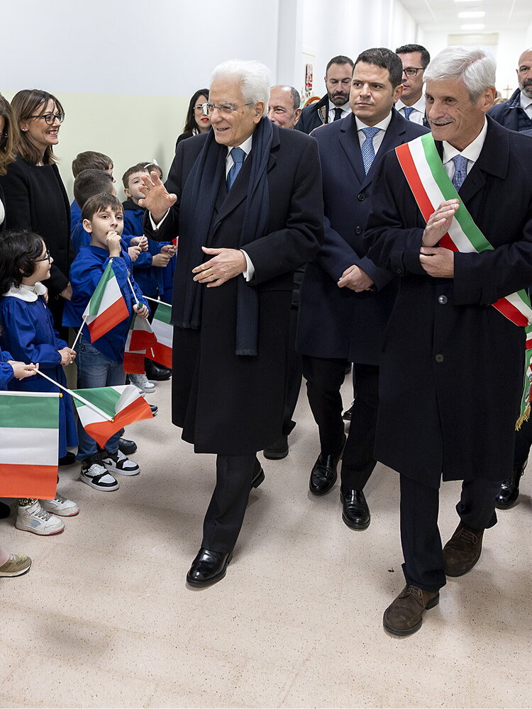 L'appello di Mattarella: "Dare a tutto il Paese servizi adeguati"