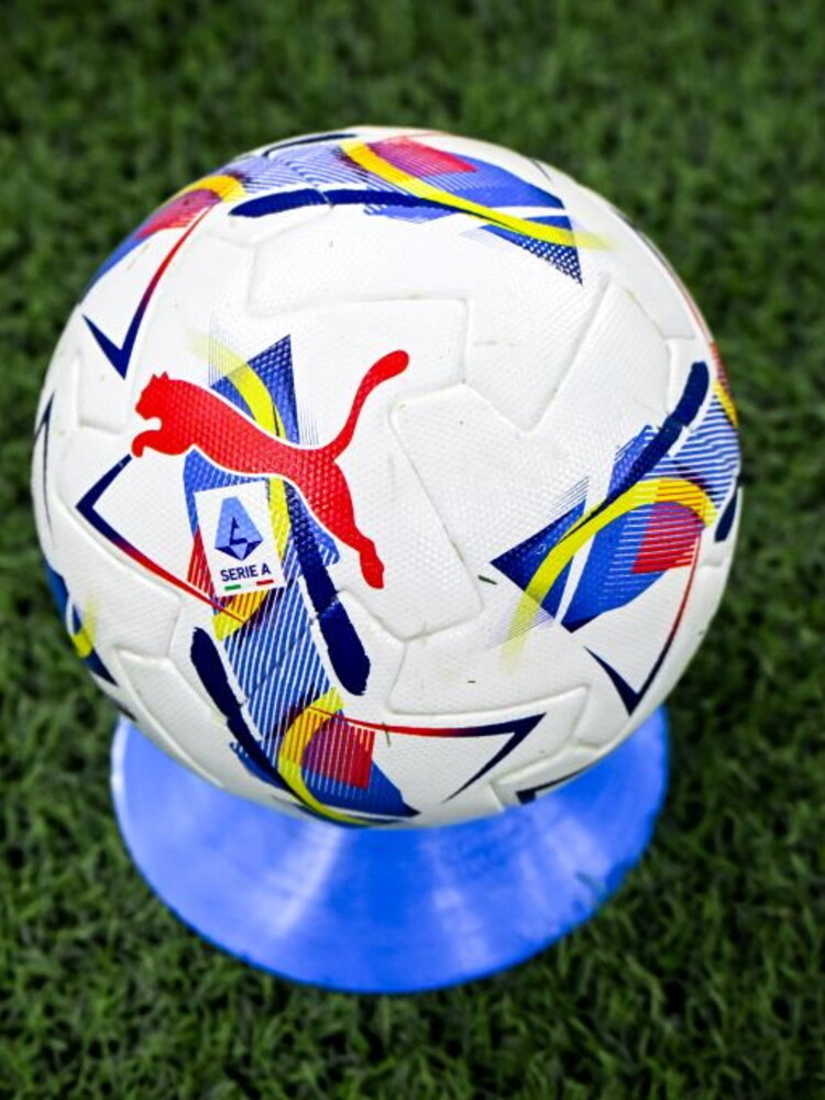 Cagliari-Lecce 4-1, sardi a valanga con 3 punti preziosi