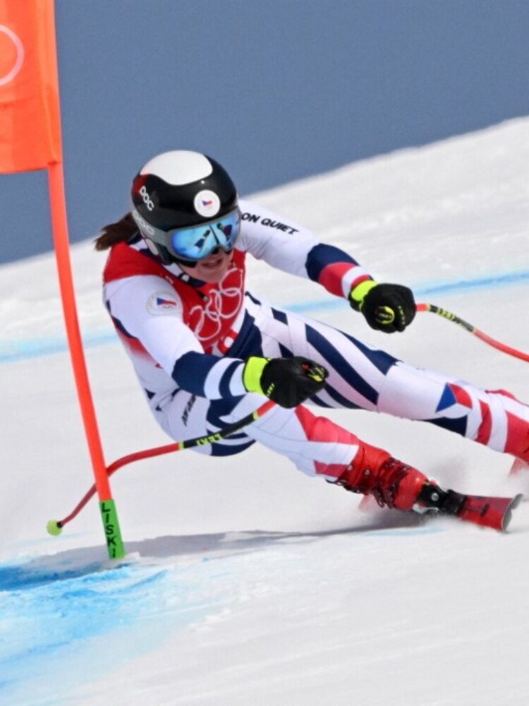 Cade in allenamento, la sciatrice ceca Tereza Nova è in coma