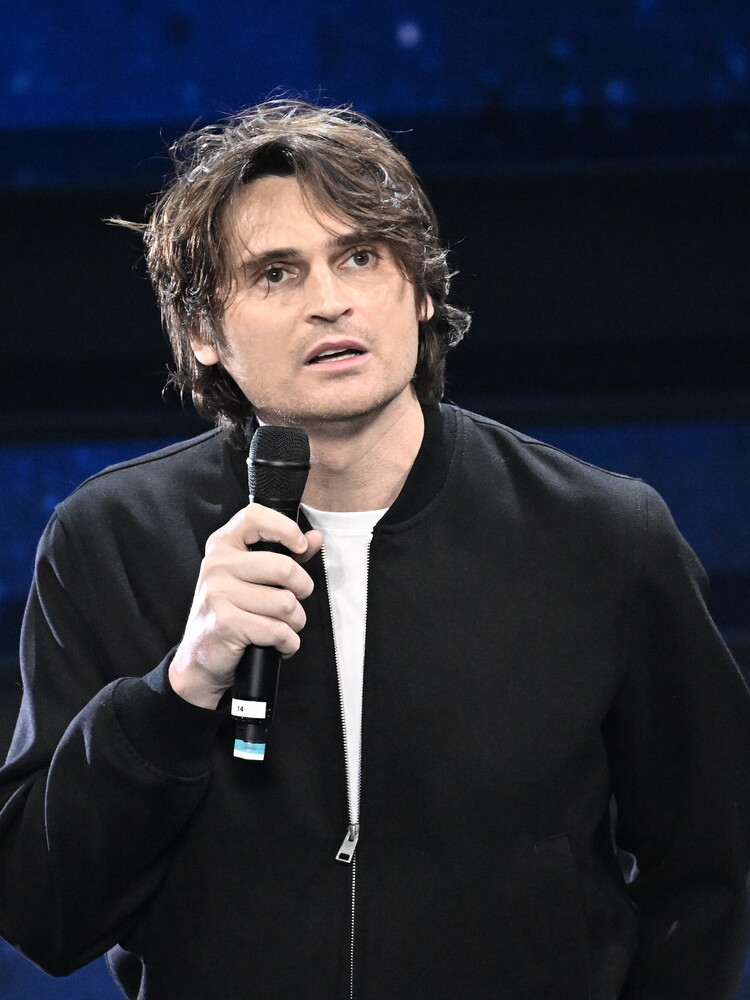 'Io sono la fine del mondo' va verso gli 8 milioni di incasso, perché Angelo Duro è un caso