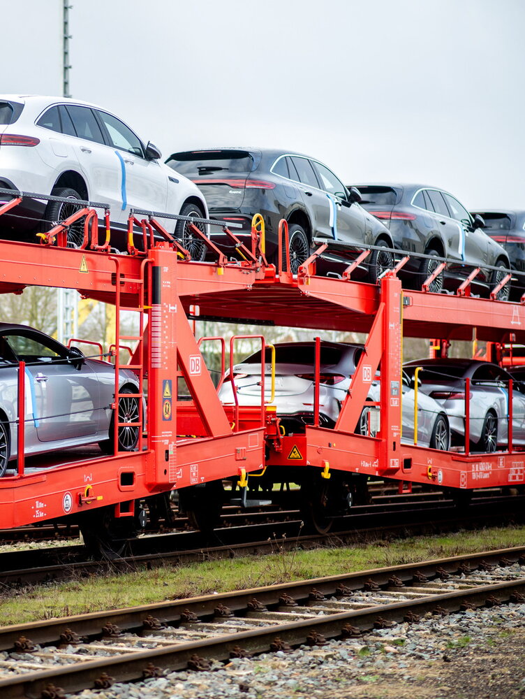 Dalla Ue un "Piano d'azione" per l'automotive