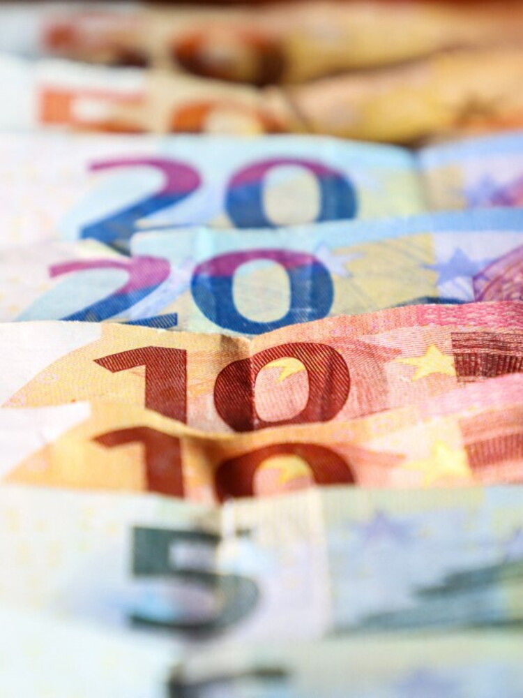 La Bce sceglie le nuove banconote, Leonardo sui 100 euro